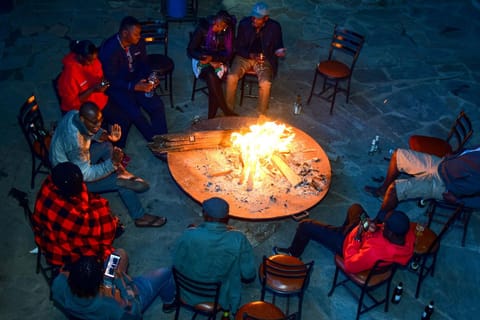 Night, People, group of guests, flat iron