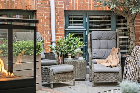 Inner courtyard view