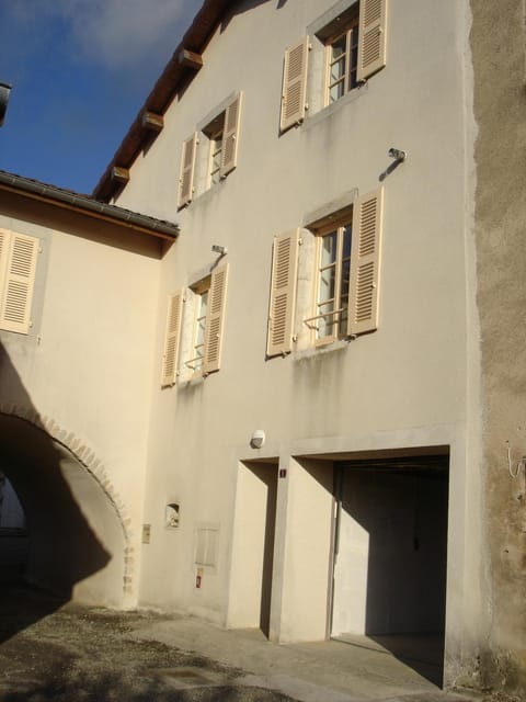 Gite de victor House in Jura