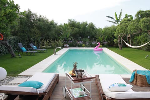 BBQ facilities, Garden, Pool view, Swimming pool