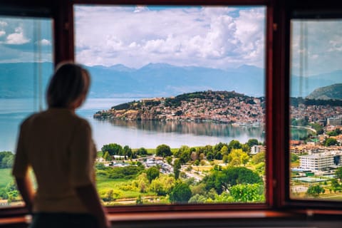 Balcony/Terrace, Lake view