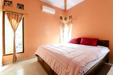 Nurudin House Vacation rental in Special Region of Yogyakarta