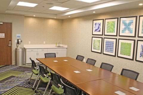 Holiday Inn Express & Suites - St. Louis South - I-55, an IHG Hotel Hotel in Ozark Mountains