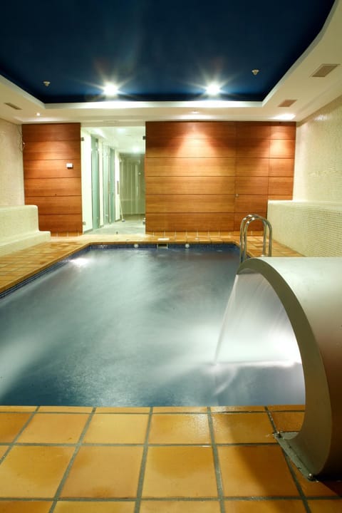 Spa and wellness centre/facilities, Swimming pool