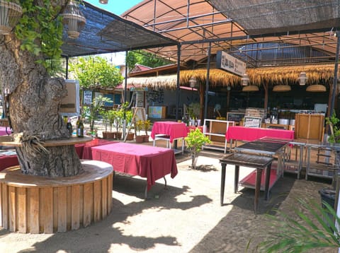 Chill Out Bungalows Camping /
Complejo de autocaravanas in Pemenang