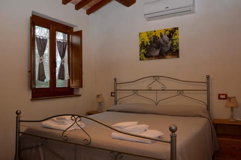 Podere La Damesca - Agriturismo "La Fraschetta" Farm Stay in Umbria