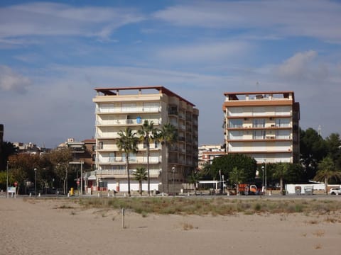 Torremar I Apartment in Torredembarra