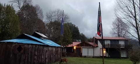 El Rincon de la Olguita House in Araucania, Chile