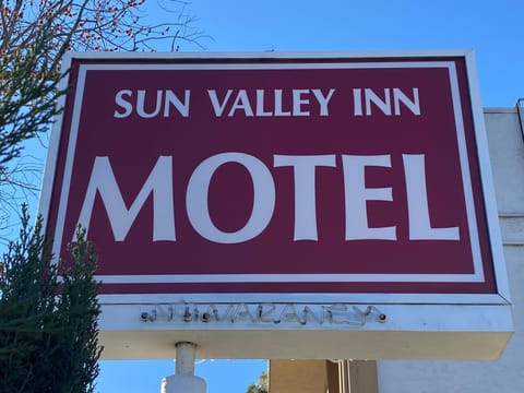 Sun Valley Inn Motel in Pleasant Hill