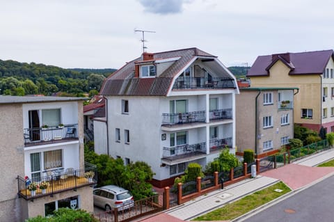 Property building, Street view