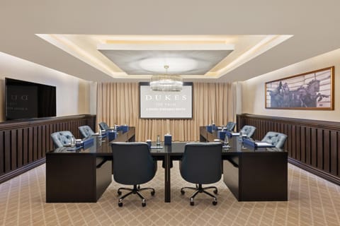 Meeting/conference room