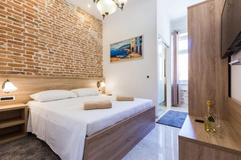 Giardin exclusive rooms and suite Bed and Breakfast in Zadar