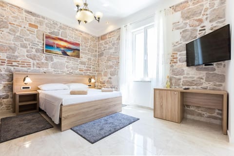 Giardin exclusive rooms and suite Bed and Breakfast in Zadar