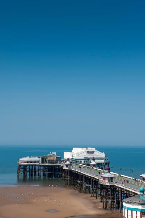 Nearby landmark, Spring, Off site, Day, Natural landscape, Summer, View (from property/room), View (from property/room), Beach, Sea view, Sea view