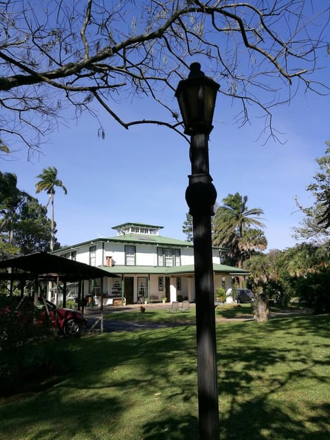 Casa del Cafe-Familiar Bed and Breakfast in Heredia Province