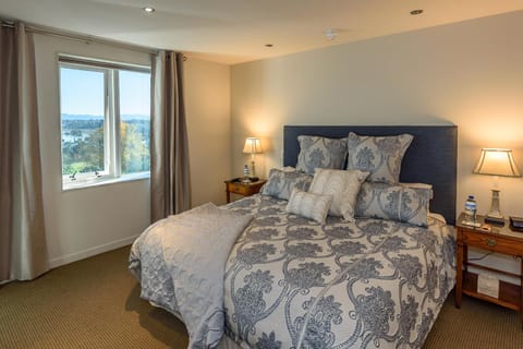 Top Of The Town Bed & Breakfast Bed and Breakfast in Tauranga