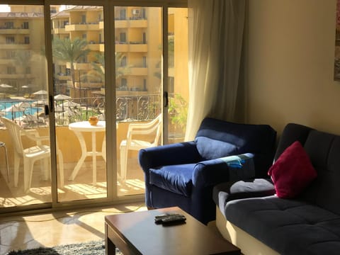 Pool View Apartments at British Resort - Unit 15 Condo in Hurghada