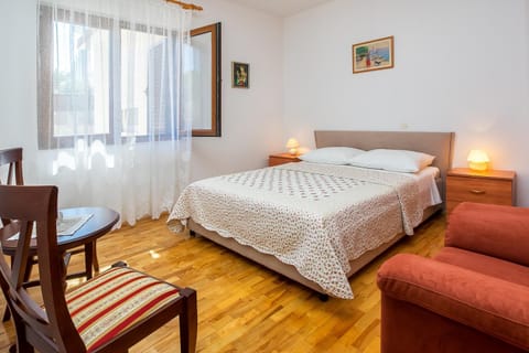 Apartment Olivera | Okrug Gornji | VacationRenter