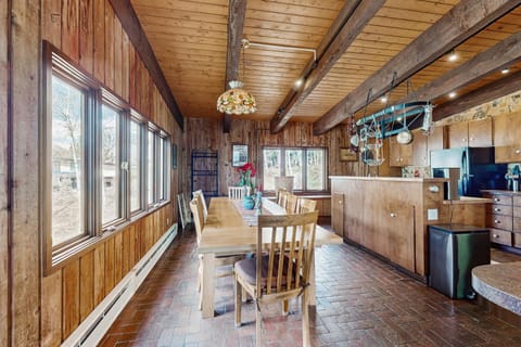 Mountain Valley Hideaway House in Aspen