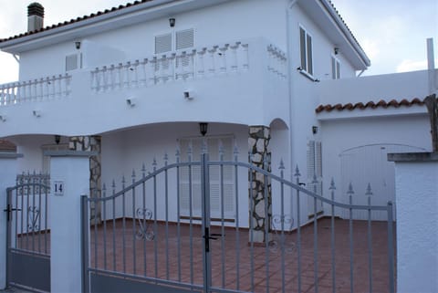 Casas La Vinya I House in L'Escala