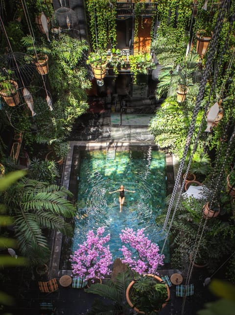 Swimming pool