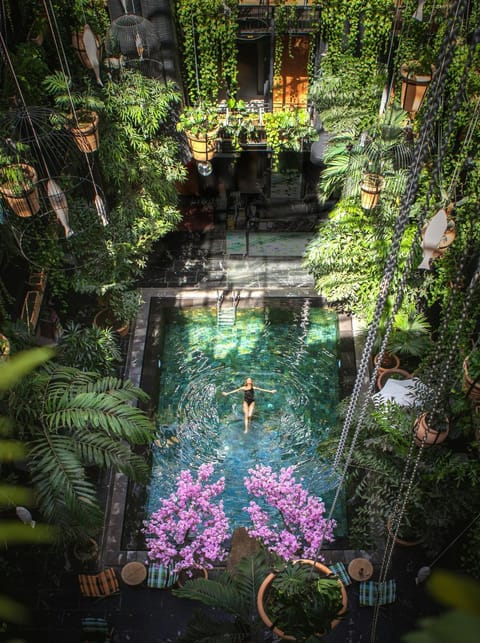 Swimming pool