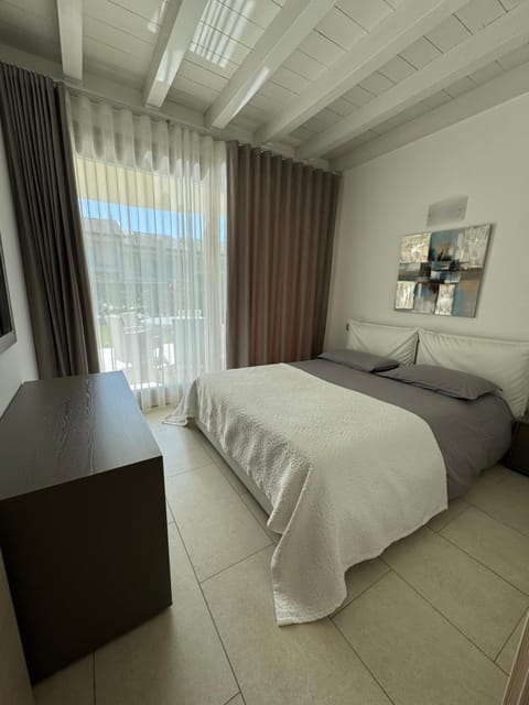 De Luxe Apartments Eden Apartment in Sirmione