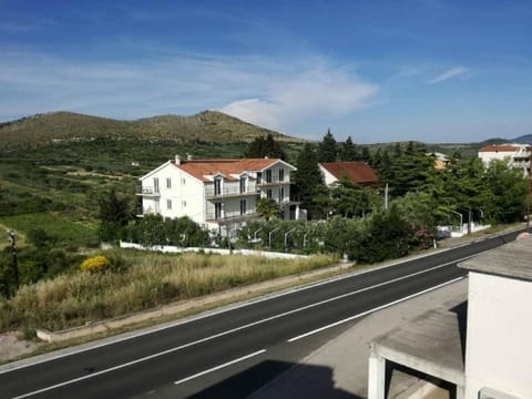 View (from property/room), Garden view, Mountain view, Street view