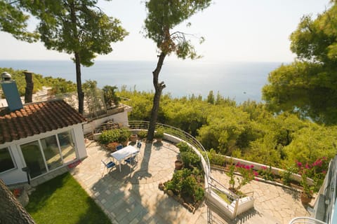 Sani Beach Gallery Villa, your next family vacation! Maison in Halkidiki