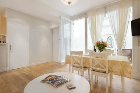 La Terrasse Du Sorbonne Apartment in Paris