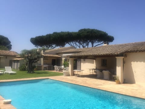 Villa Made Bed and Breakfast in Saint-Tropez