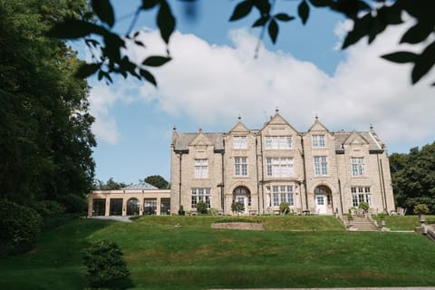 Property building, Day, Garden, Garden view