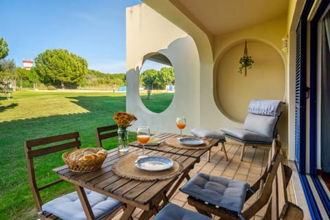 PARAISO DE ALVOR - A true paradise in an amazing nature place with direct access to the pool - Peace and relax - next to Alvor Village and the beach House in Alvor