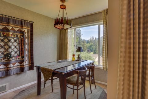 Misty Ridges Apartment in Welches