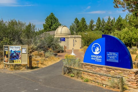 Golden Eagle Lane 17 | Discover Sunriver House in Sunriver