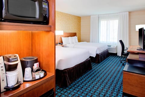 Fairfield Inn & Suites by Marriott Bakersfield North/Airport Hotel in Bakersfield