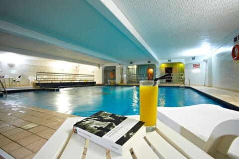 Fitness centre/facilities, On site, Pool view