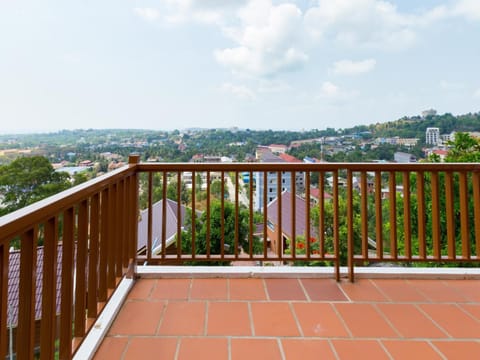 Balcony/Terrace, City view, Landmark view