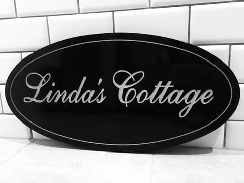 Linda's Cottage @ the Hunter Haus in Cessnock