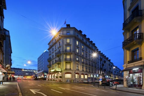 Property building, Night