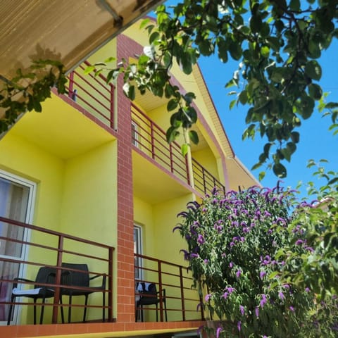 Property building, View (from property/room), Balcony/Terrace