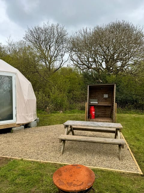 Beavers Retreat Glamping Luxury tent in Wales