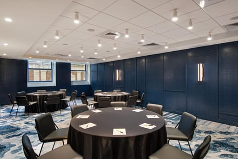 Meeting/conference room