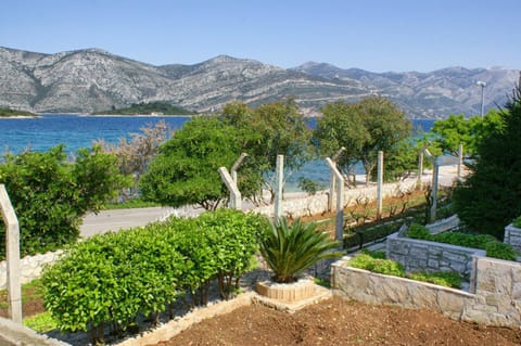 Location, children, Family