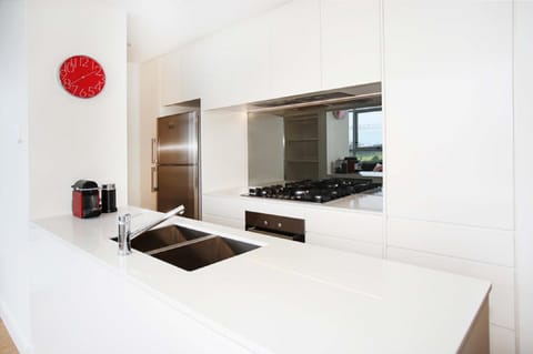 Moore to See - Modern and Spacious 3BR Zetland Apartment with Views over Moore Park Apartamento in Kensington