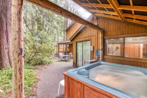 Mountain Meadow Lodge House in Mount Hood Village