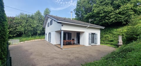 Patio, BBQ facilities