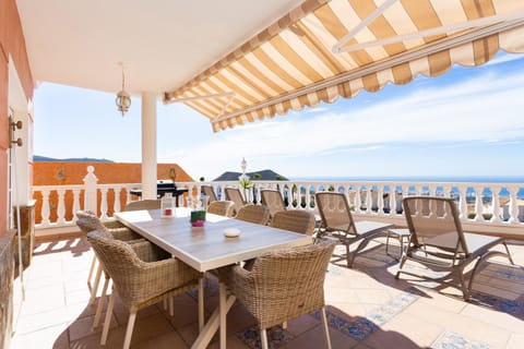 BBQ facilities, Balcony/Terrace, Sea view