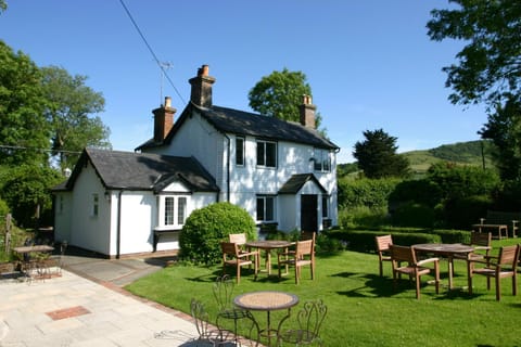 Wishing Well Cottage House in Wealden District