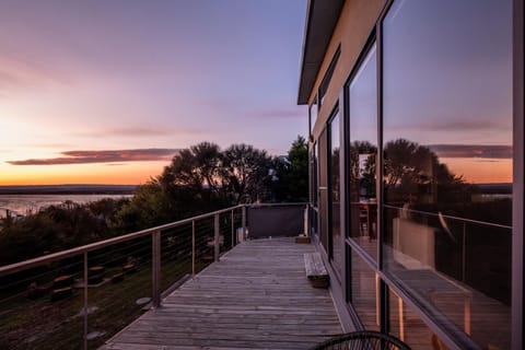 Balcony/Terrace, Sea view, Sunrise